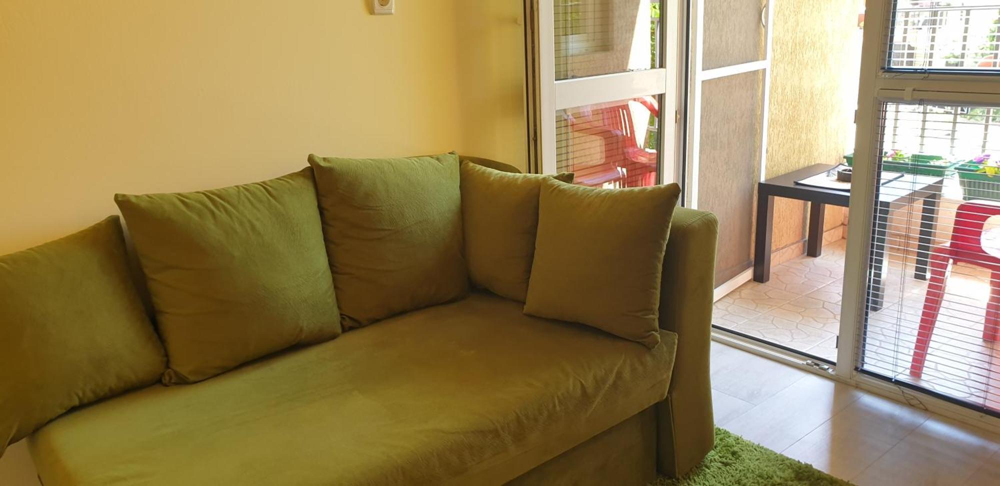 Private In The Center, Close To Subway, Medical