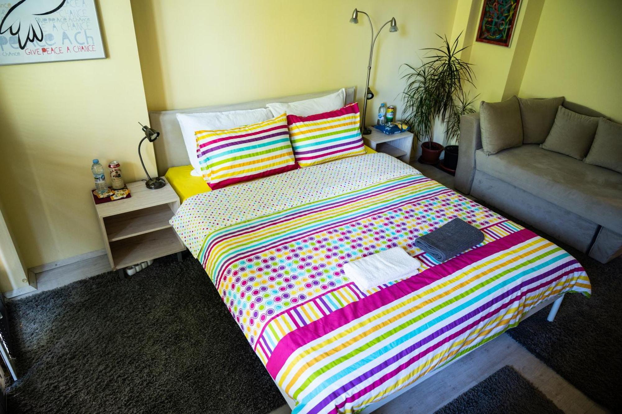 Private In The Center, Close To Subway, Medical *