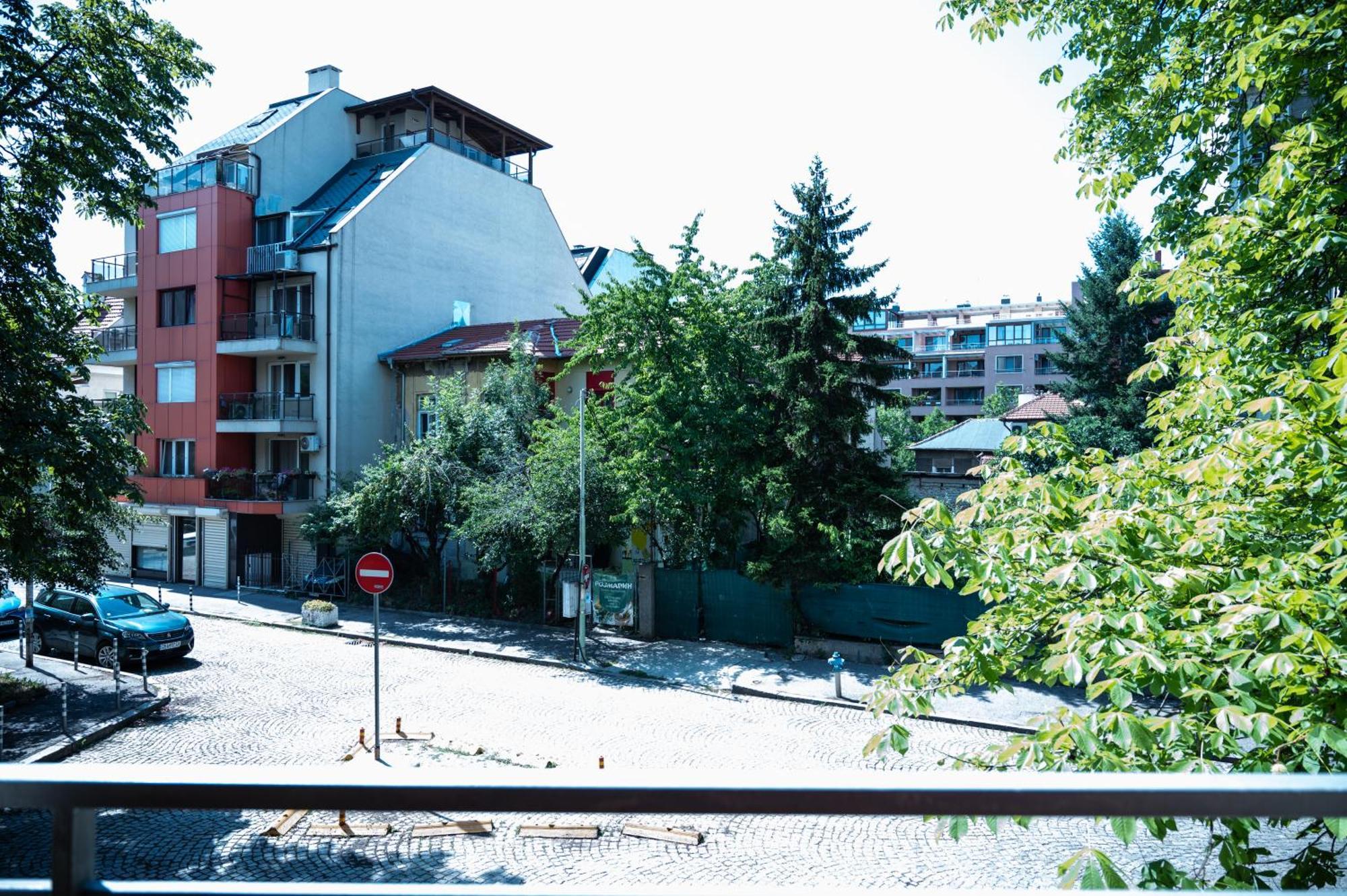 Private In The Center, Close To Subway, Medical Apartment