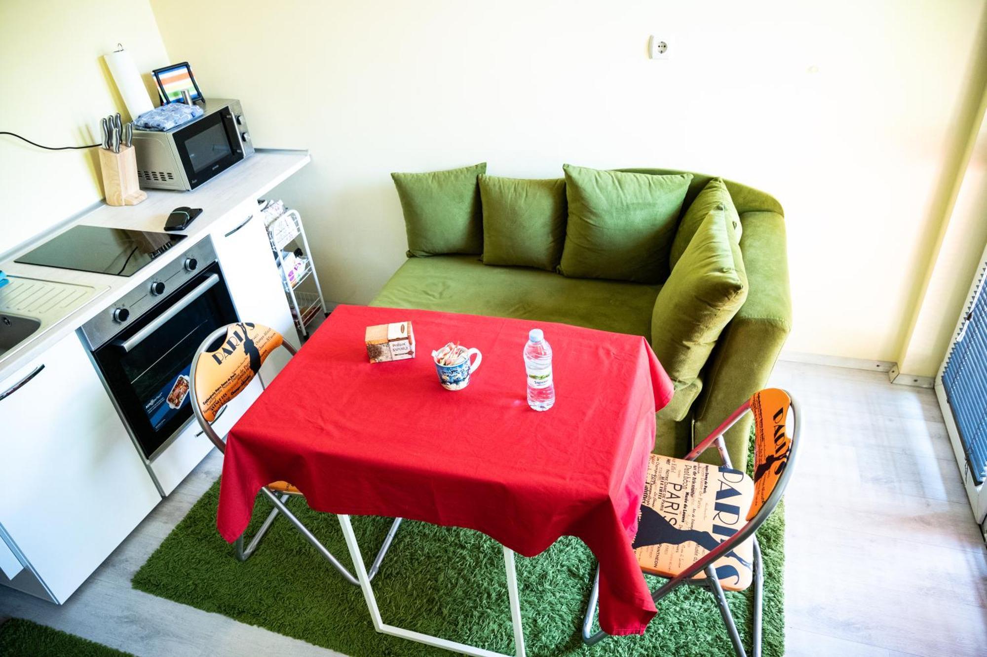 Private In The Center, Close To Subway, Medical Apartment