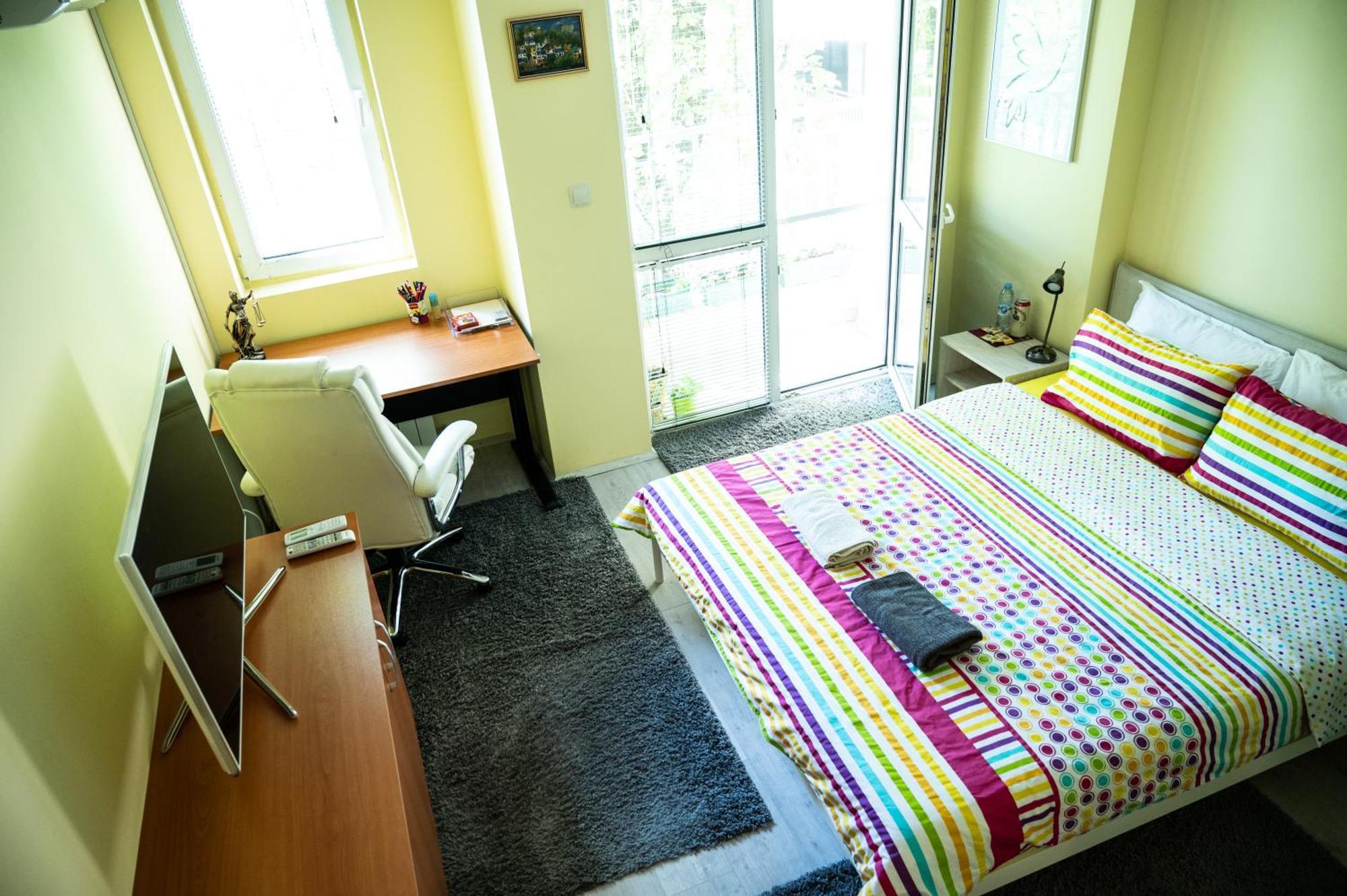 Private In The Center, Close To Subway, Medical Apartment *