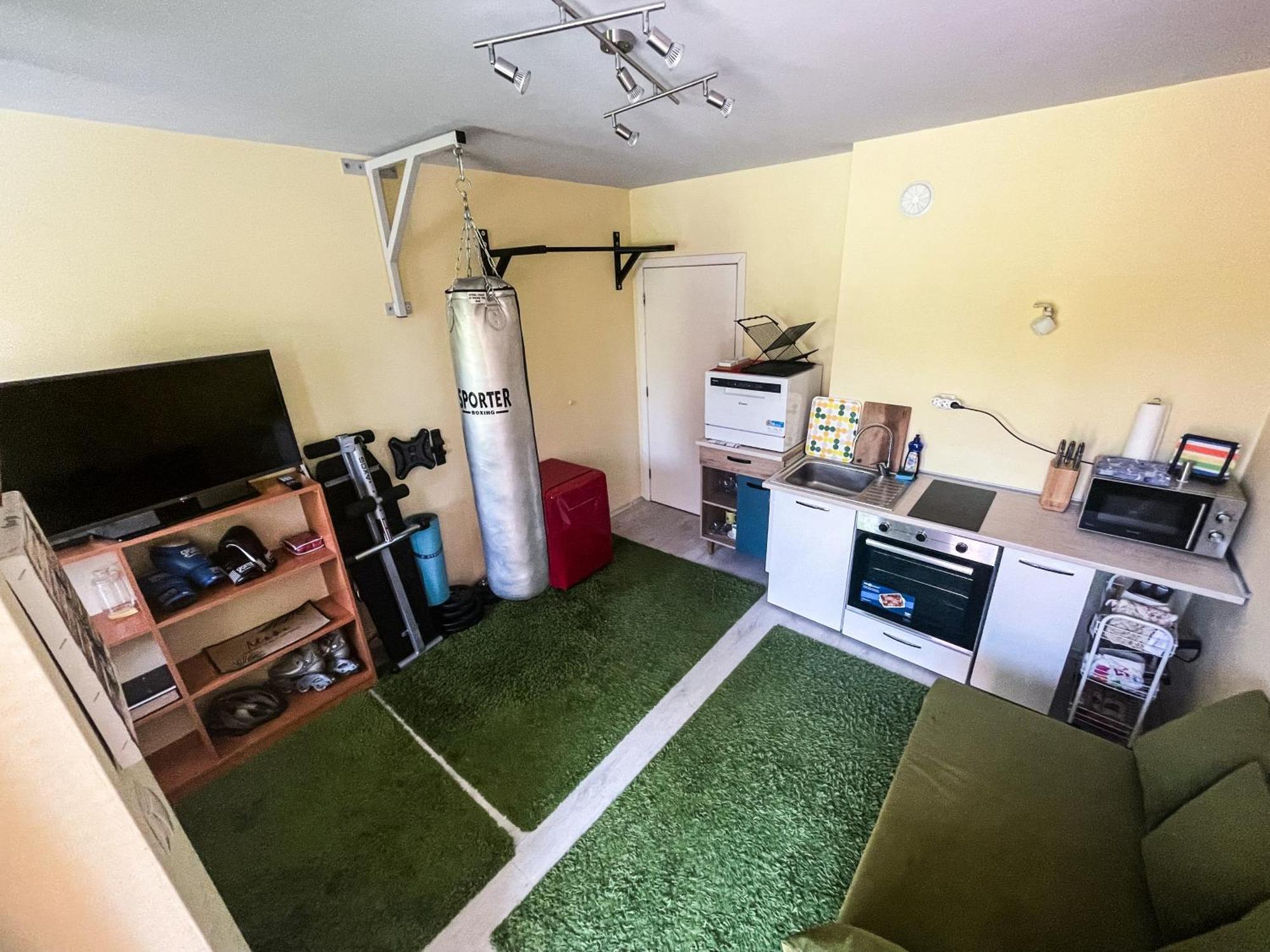 Private In The Center, Close To Subway, Medical Apartment Sofia